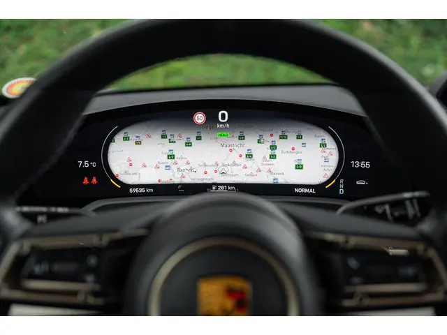 Porsche Taycan Performance 2021 Elektrisch 13