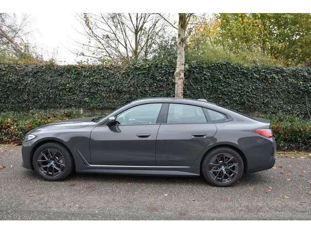 BMW i4 eDrive40 High Executive 84 kWh 2023 Elektrisch 3