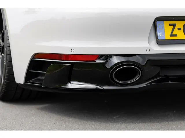 Porsche 911 3.0 Carrera GTS 2022 Benzine 120