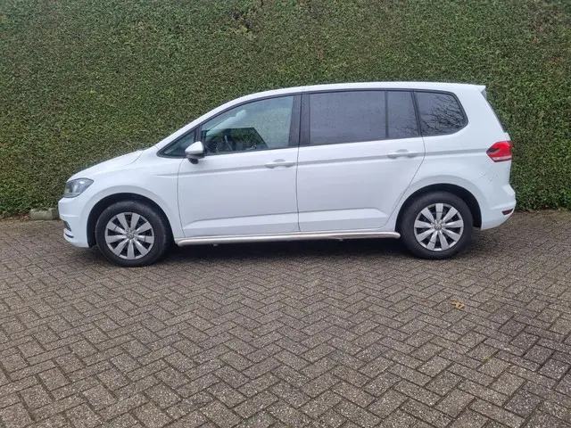 Volkswagen Touran 2.0 TDI SCR Comfortline 2017 Diesel 3