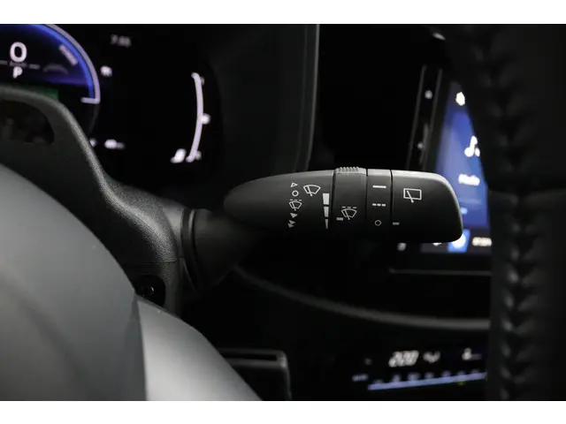 Toyota Aygo X Hybrid 115 play 2026 Hybride Benzine 31