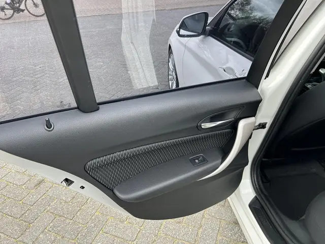 BMW 1 Serie 114i EDE 2014 Benzine 10