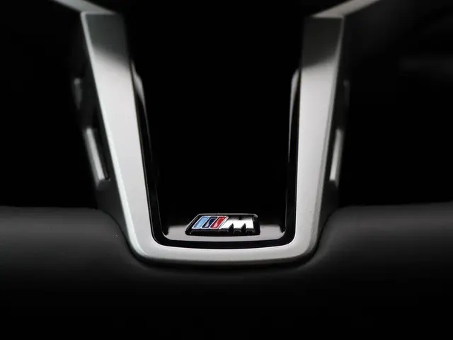 BMW 3 Serie Sedan 330e 2025 Hybride Benzine 25