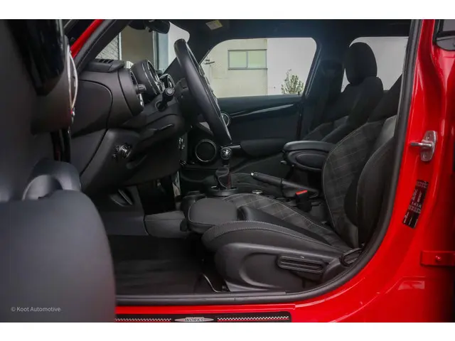 MINI Cooper Mini 1.5 JCW 2017 Benzine 22