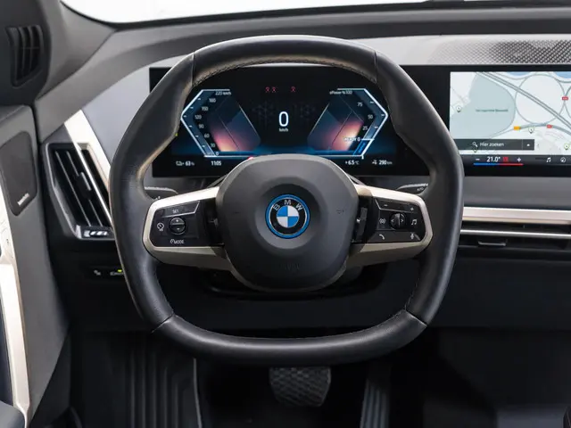 BMW iX xDrive50 2023 Elektrisch 8