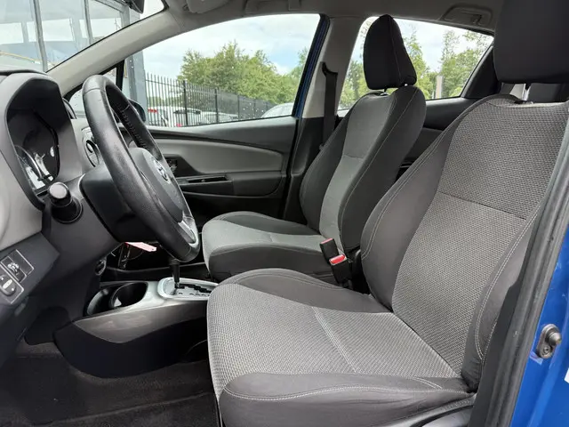 Toyota Yaris 1.5 Hybrid Aspiration 2015 Hybride Benzine 6