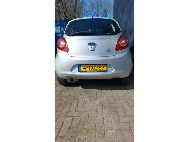 Ford Ka 1.2 Style start/airco/nieuw distributie 2014 Benzine 9