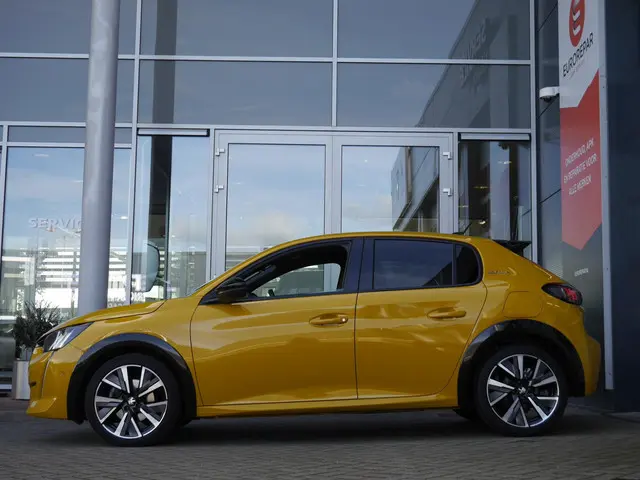 Peugeot 208 1.2 PureTech GT-Line 2020 Benzine 2
