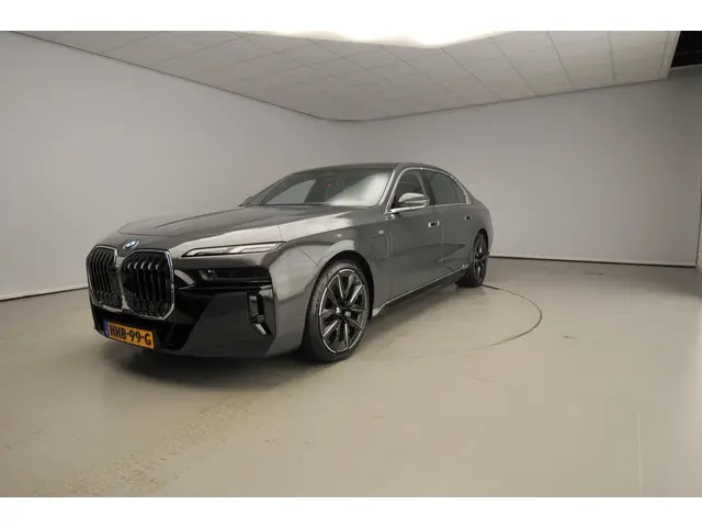 BMW 7 Serie 750e xDrive 2025 Hybride Benzine 55
