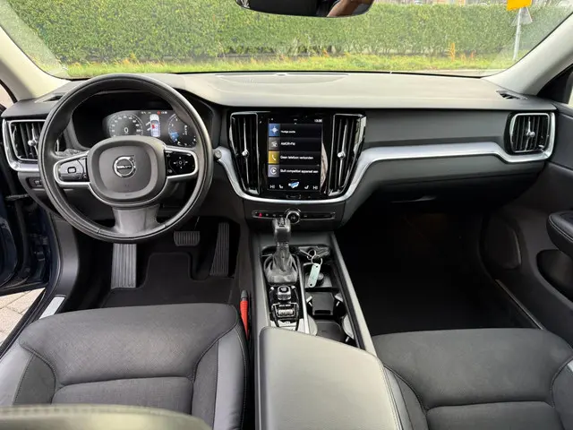 Volvo V60 2.0 T4 Inscription RIJKLAARPRIJS! 2020 Benzine 10