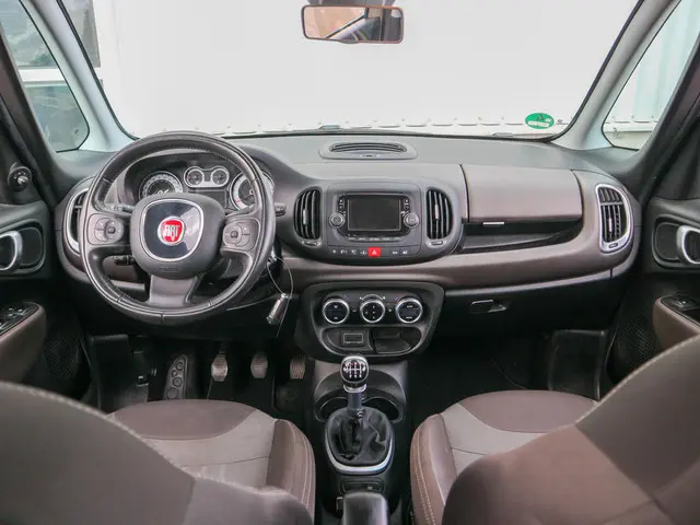 Fiat 500L Living 1.4 T-Jet Lounge 7p. 2016 Benzine 12