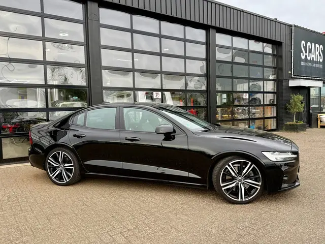 Volvo S60 2.0 T5 R-Design 2019 Benzine 9