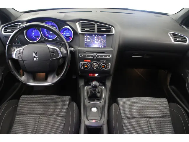 DS DS 4 1.2 PureTech Chic 2017 Benzine 4