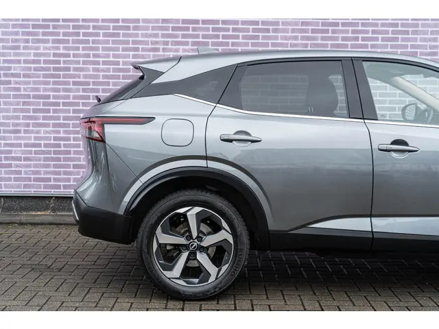 Nissan QASHQAI 1.3 MHEV N-Connecta 2022 Benzine 7