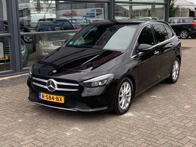 Mercedes-Benz B-Klasse 180 Premium 2020 Benzine 2