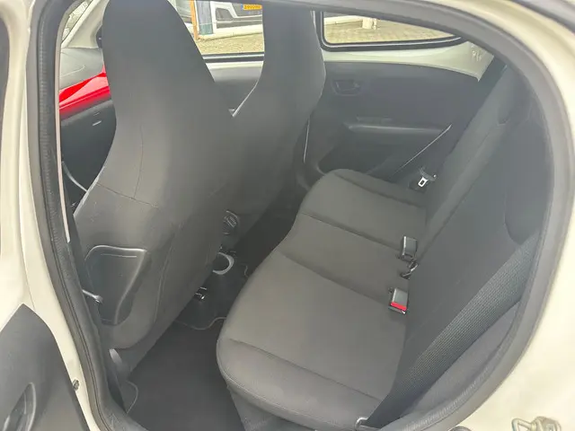 Peugeot 108 1.0 e-VTi Envy 2015 Benzine 17