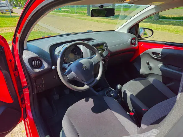 Peugeot 108 1.0 e-VTi Access 2014 Benzine 11
