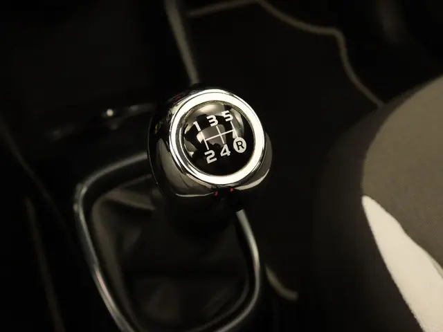 Toyota Aygo 1.0 VVT-i x-clusiv Cabrio 2016 Benzine 30