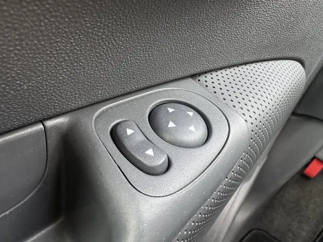 Fiat 500C 1.2 Lounge 2013 Benzine 36