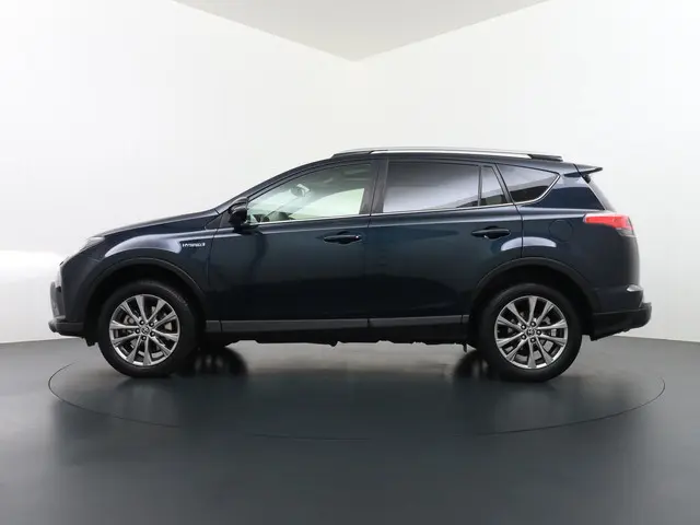 Toyota RAV4 2.5 Hybrid AWD Executive 2019 Hybride Benzine 4