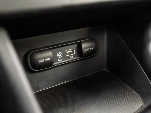 Kia Niro 1.6 GDi Hybrid Sport 2018 Hybride Benzine 27