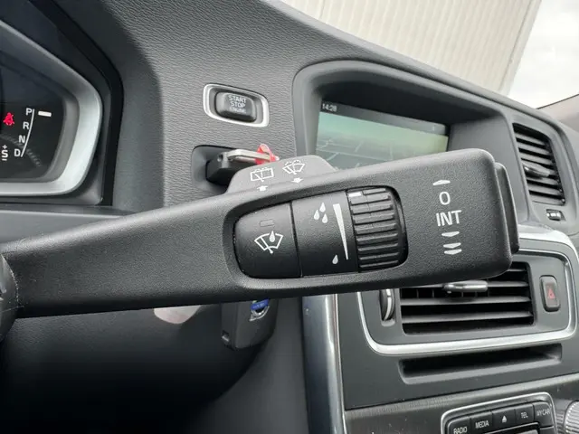 Volvo V60 1.5 T3 Nordic+|Navi|NL-Auto|Geartronic 2016 Benzine 28