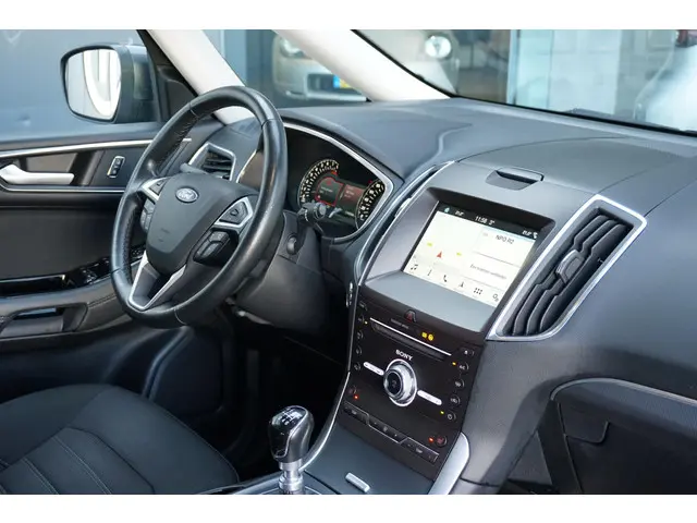 Ford Galaxy 1.5 Titanium 2018 Benzine 3