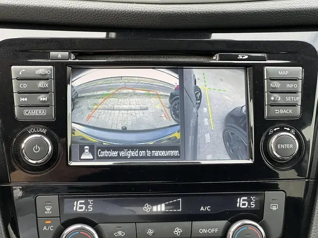 Nissan QASHQAI 1.2 N-Connecta 2017 Benzine 50