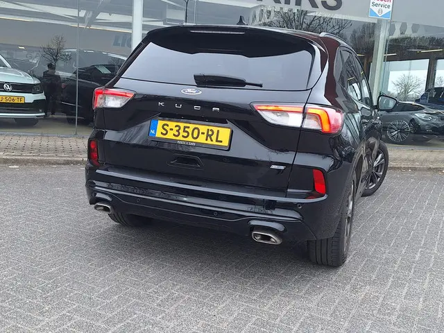 Ford Kuga 1.5 ST-Line 2021 Benzine 6