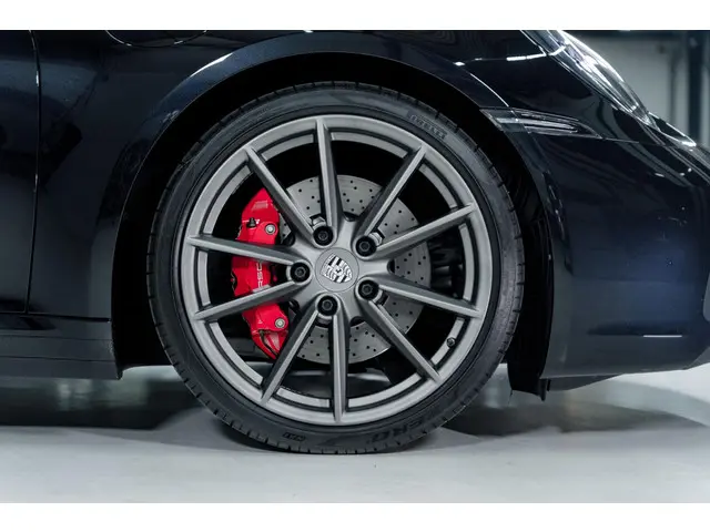 Porsche 911 Carrera 4S Cabriolet 2020 Benzine 10