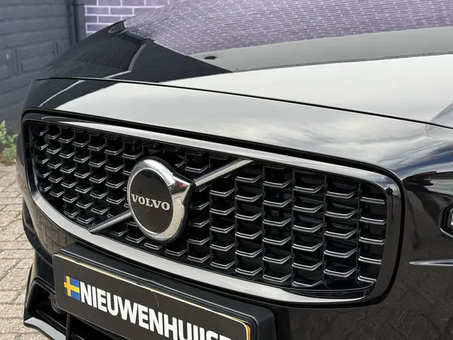 Volvo V90 B4 D Plus Dark 2023 Diesel 21