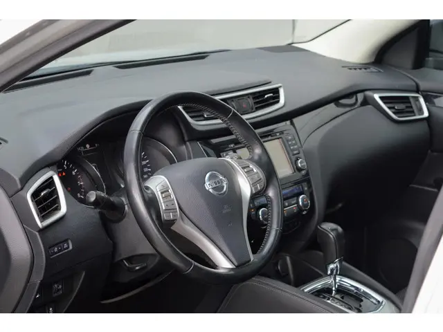 Nissan QASHQAI 1.2 Connect Edition 2015 Benzine 23