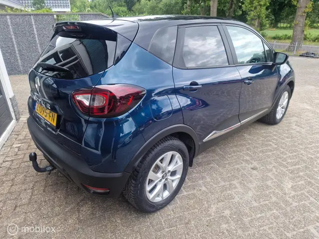 Renault Captur 0.9 TCe Limited 2019 Benzine 8