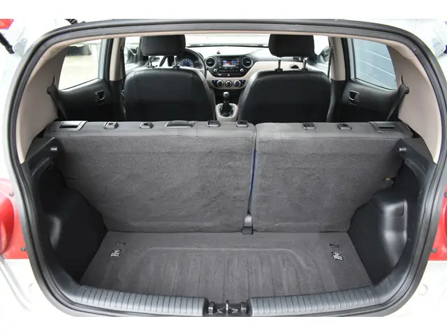 Hyundai i10 1.0i i-Motion 2014 Benzine 11