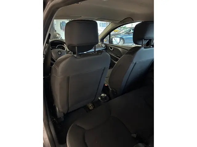 Renault Clio Estate 0.9 TCe Expression 2016 Benzine 14