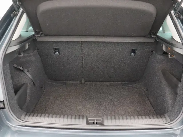 Škoda Kamiq 1.0 TSI Style/ lage km/ automaat! 2020 Benzine 19