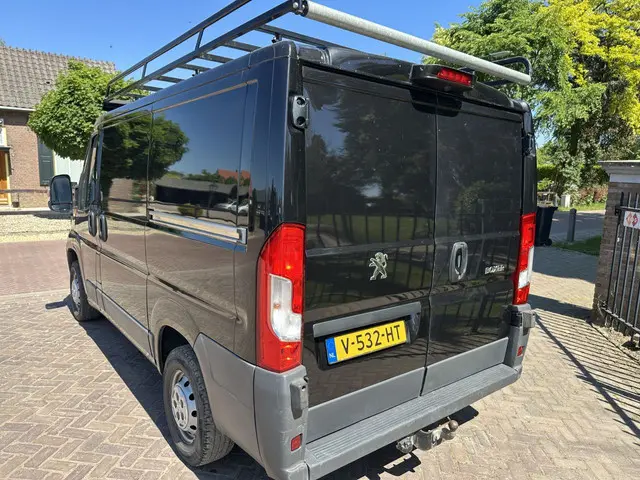 Peugeot Boxer 330 2.0 BlueHDI L1H1 Premium 2017 Diesel 8