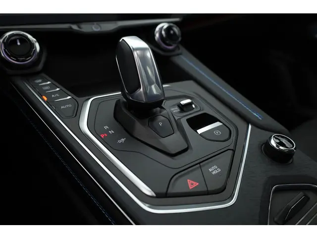 Lynk & Co 01 1.5 2023 Hybride Benzine 7