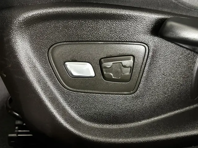 Renault Talisman Estate 1.3 TCe Limited 2020 Benzine 25