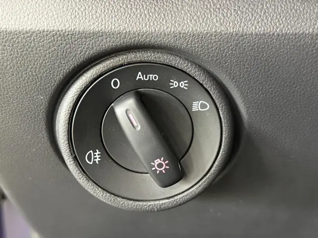 Volkswagen up! 1.0 BMT move up! 2017 Benzine 16