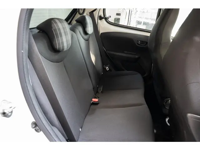 Peugeot 108 1.0 e-VTi Active 2019 Benzine 10