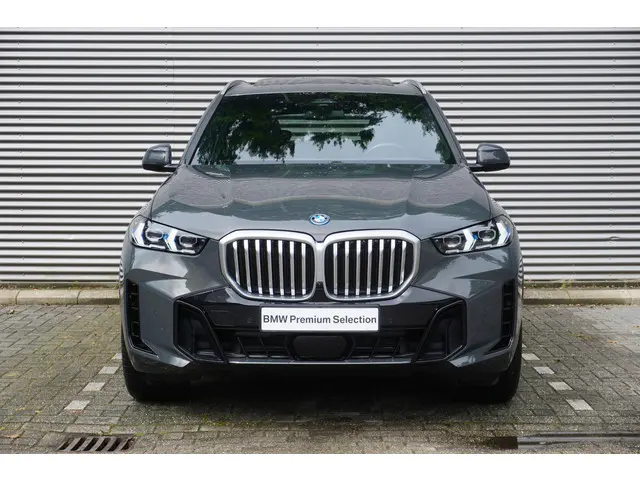 BMW X5 xDrive50e 2023 Hybride Benzine 3