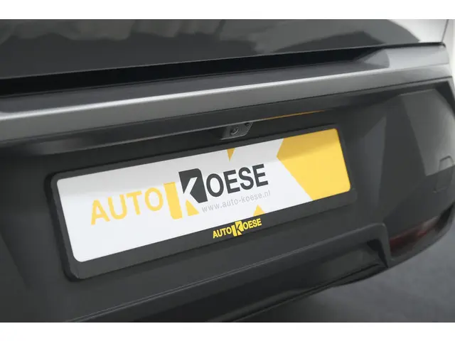 Peugeot 3008 1.2 Hybrid 136 GT 2025 Hybride Benzine 23