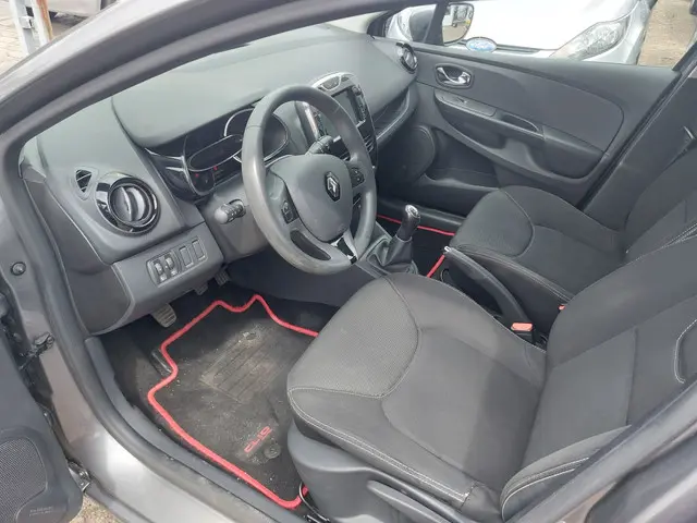 Renault Clio 1.2 16V 2013 Benzine 13
