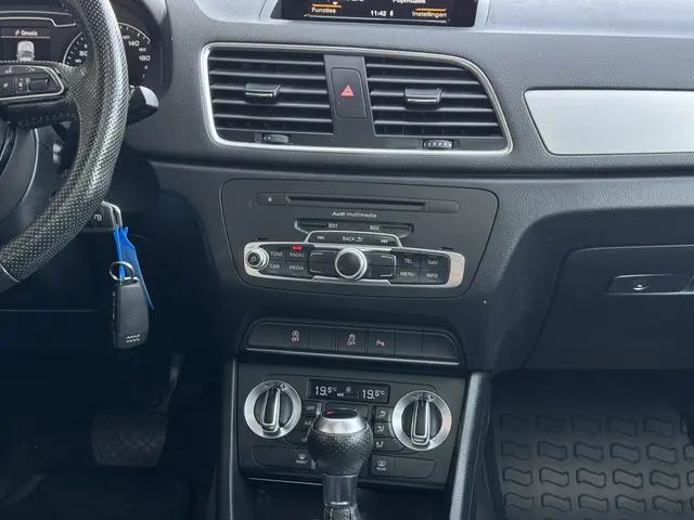 Audi Q3 1.4 TFSI Sport Edition 2015 Benzine 29