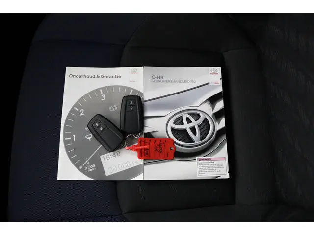 Toyota C-HR 1.2 Bi-Tone 2017 Benzine 11