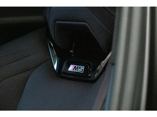BMW M5 5-serie 2025 Hybride Benzine 7