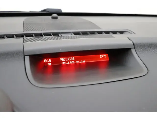 Opel Meriva 1.4 Anniversary Edition 2012 Benzine 20