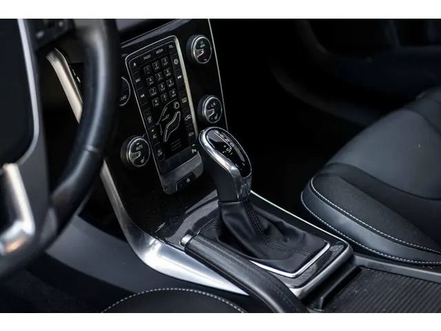 Volvo V40 1.5 T2 Polar+ 2019 Benzine 27