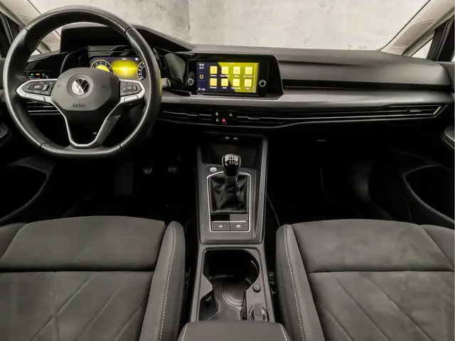 Volkswagen Golf 1.5 TSI Sport 2020 Benzine 6